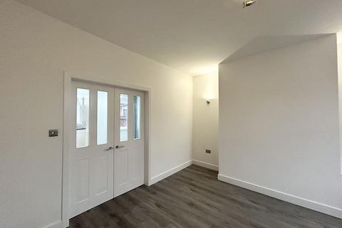 2 bedroom terraced house to rent, Sandy Lane, Warrington