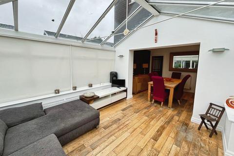4 bedroom townhouse for sale, Crosshill Walk, Ladybridge