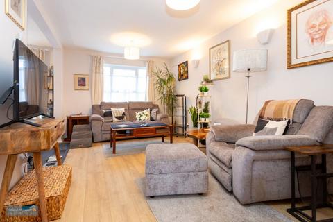 3 bedroom end of terrace house for sale, Galmington