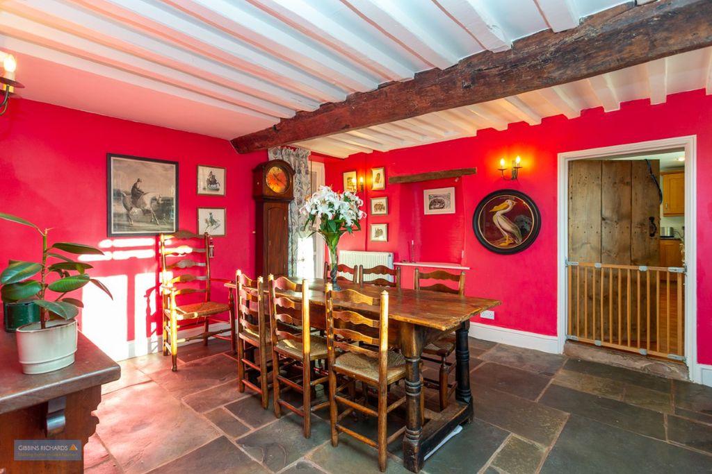Pond Cottage -...