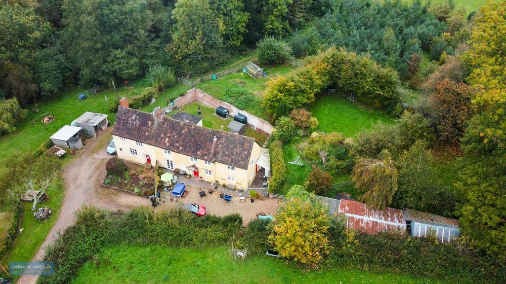 Pond Cottage -...