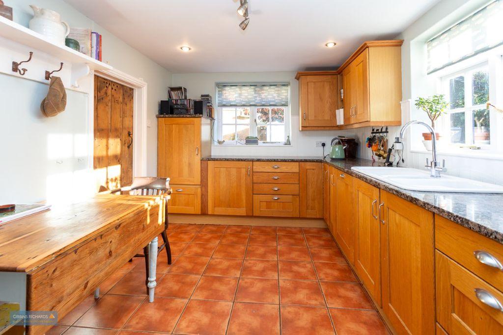 Pond Cottage -...