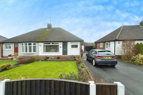 2 bedroom bungalow for sale, Chiltern Drive, Bury