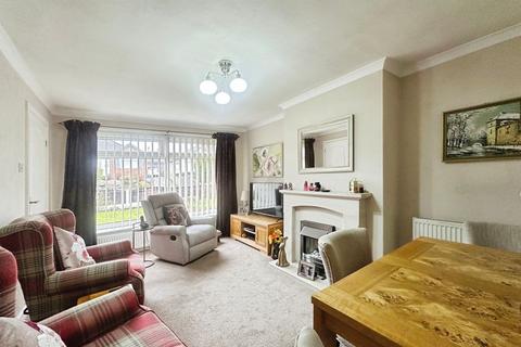 2 bedroom bungalow for sale, Chiltern Drive, Bury