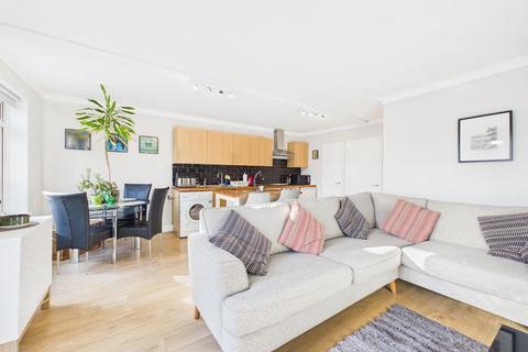 2 bedroom apartment for sale, Chaldon Road, Caterham on the Hill