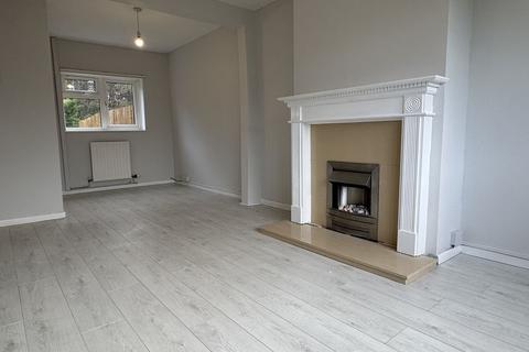 3 bedroom semi-detached house to rent, Duncan Crescent, Bovington, Wareham