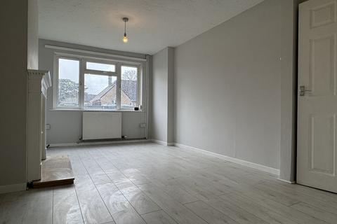 3 bedroom semi-detached house to rent, Duncan Crescent, Bovington, Wareham
