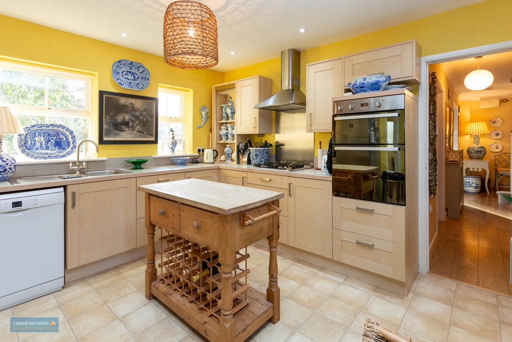 Kitchen/Breakfast