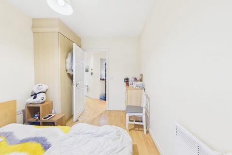 2 bedroom apartment for sale, Butler Close, Edgware