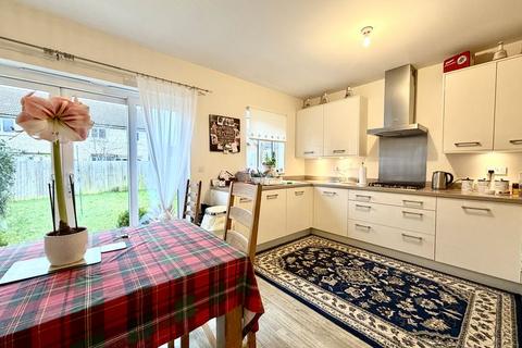 3 bedroom semi-detached house for sale, Beacon Drive, Calne SN11