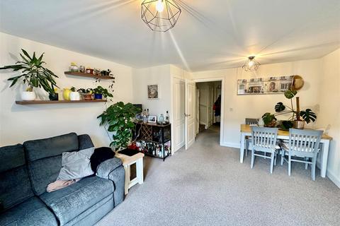 2 bedroom terraced house for sale, Woodvale Road, Farnborough