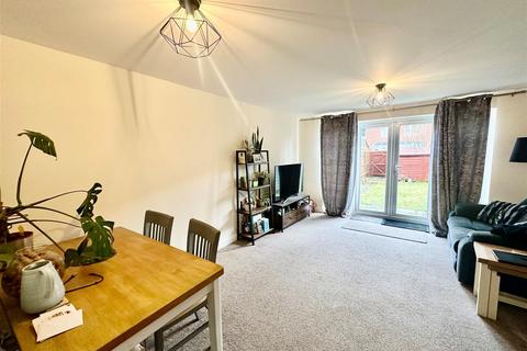 2 bedroom terraced house for sale, Woodvale Road, Farnborough
