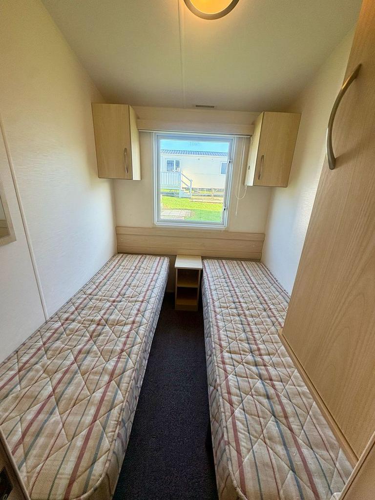 Twin Bedroom