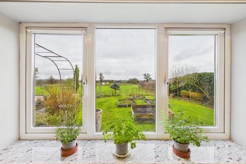 5 bedroom detached house for sale, Swan Court, Newport TF10