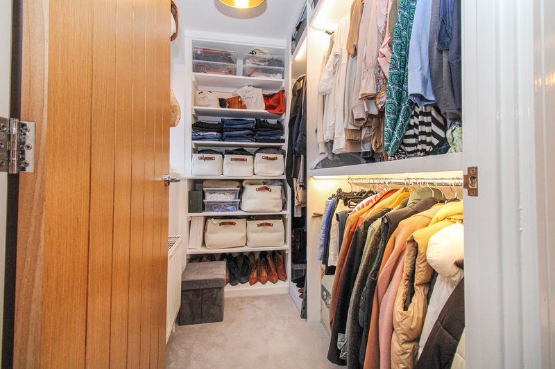 Walk-in Wardrobe
