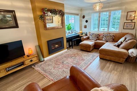 undefined, Hall Farm Close, Brixworth, Northamptonshire NN6