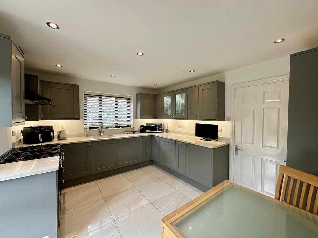Kitchen/Breakfast Room
