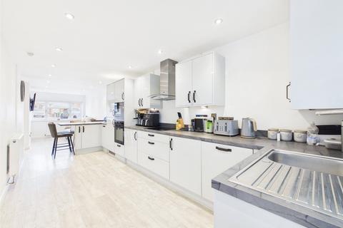 undefined, Deer Avenue, Worcester, Worcestershire, WR5
