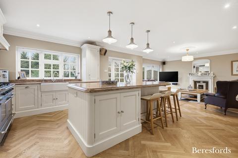 5 bedroom detached house for sale, South Weald Road, Brentwood, CM14