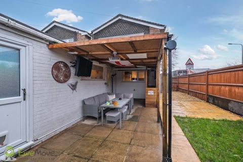 3 bedroom end of terrace house for sale, Coombe Court, Thatcham RG19