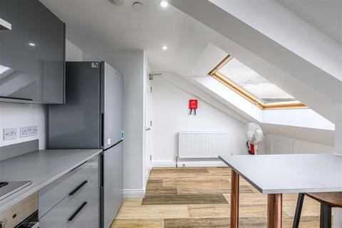 3 bedroom flat to rent, Eslington Terrace, Jesmond, Newcastle Upon Tyne