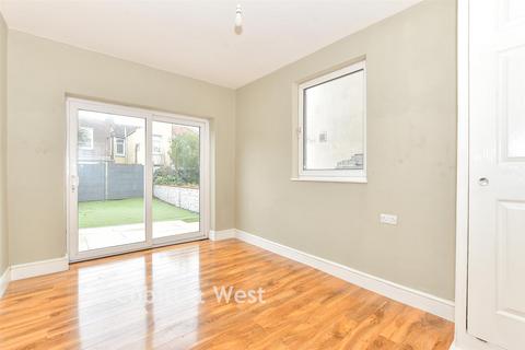 3 bedroom terraced house for sale, Funtington Road, Portsmouth PO2