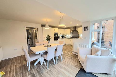 4 bedroom detached house for sale, Ward Street, Earls Barton, Northamptonshire NN6