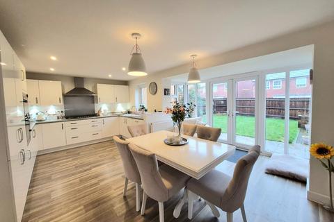 4 bedroom detached house for sale, Ward Street, Earls Barton, Northamptonshire NN6