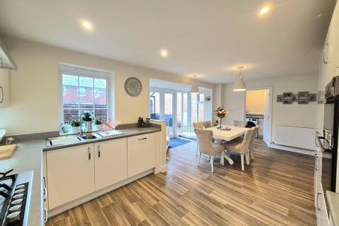 4 bedroom detached house for sale, Ward Street, Earls Barton, Northamptonshire NN6