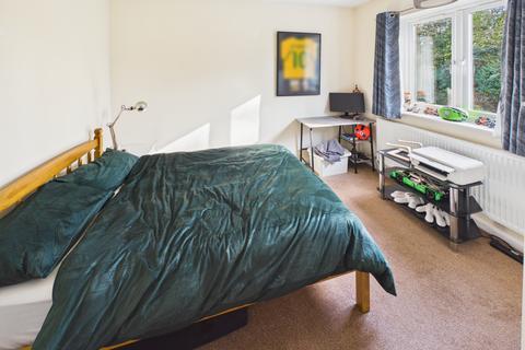 undefined, 14 Oakwood Close, Warsash, SO31 9PW