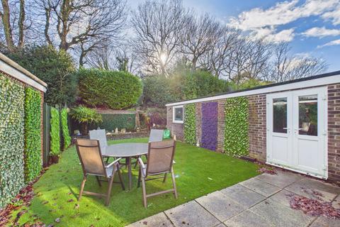 3 bedroom detached house for sale, 14 Oakwood Close, Warsash, SO31 9PW