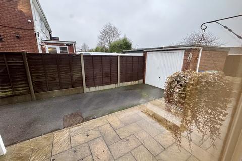 3 bedroom semi-detached house to rent, Rothay, Tamworth, B77