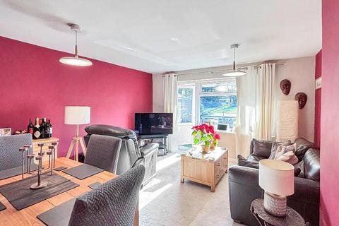undefined, Croydon CR0