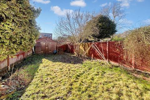 3 bedroom semi-detached house for sale, Selsdon CR2
