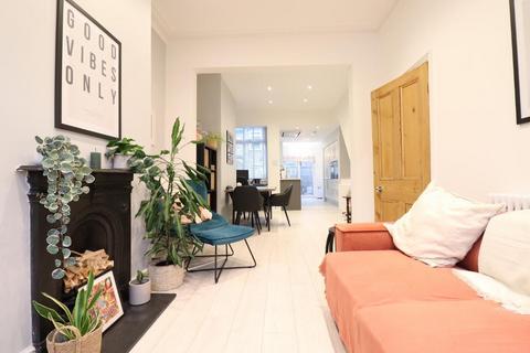 2 bedroom terraced house for sale, Hale WA14