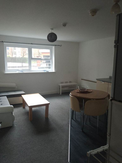 2 bedroom flat to rent, Woden Street, Salford M5