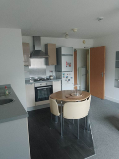 2 bedroom flat to rent, Woden Street, Salford M5