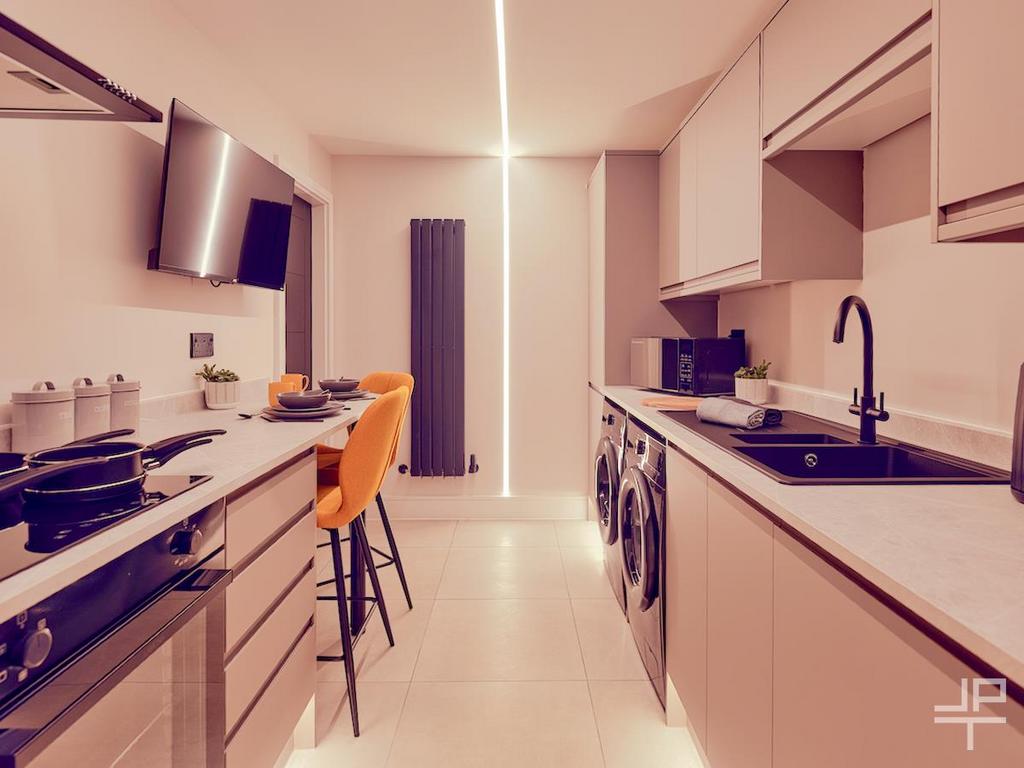 Kitchen-1.jpg