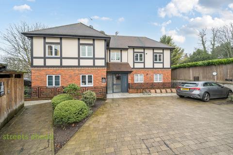 1 bedroom apartment for sale, Russell Green Close, Purley, CR8
