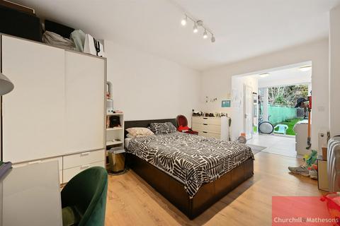 undefined, Bowes Road, London, W3 7