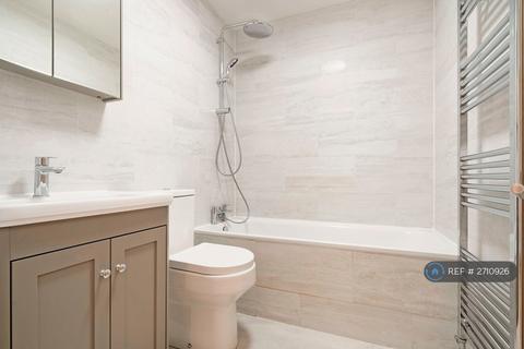 4 bedroom terraced house to rent, Boxall Road, London, SE21