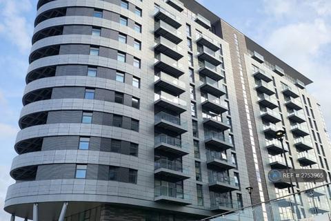 3 bedroom flat to rent, Pomona Strand, Manchester, M16
