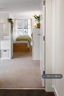 1 bedroom flat to rent, Royal Standard Court, London, SE17