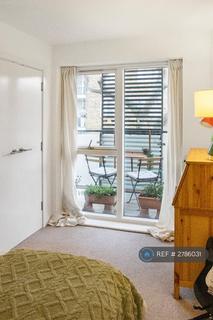1 bedroom flat to rent, Royal Standard Court, London, SE17