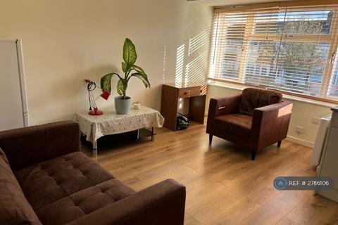 undefined, Perimeade Road, Perivale, Greenford, UB6
