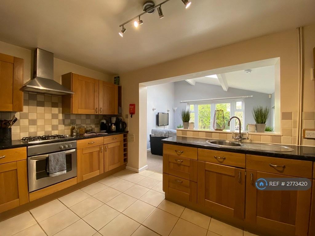 Communal Kitchen
