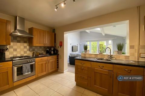undefined, White Castle, Toothill, Swindon, SN5