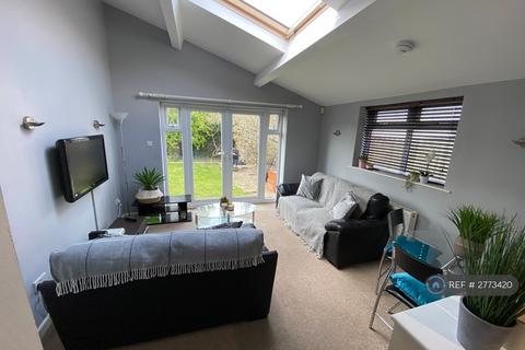 undefined, White Castle, Toothill, Swindon, SN5