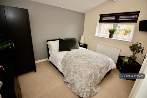 1 bedroom in a house share to rent, White Castle, Toothill, Swindon, SN5