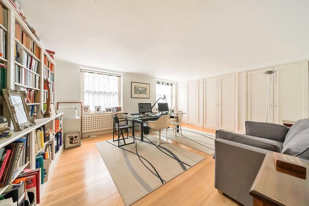 Bedroom/Reception